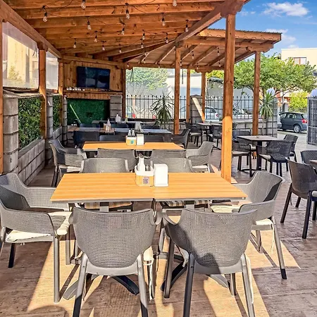 Solea Family & Restaurant L Free Parking فندق رافدا